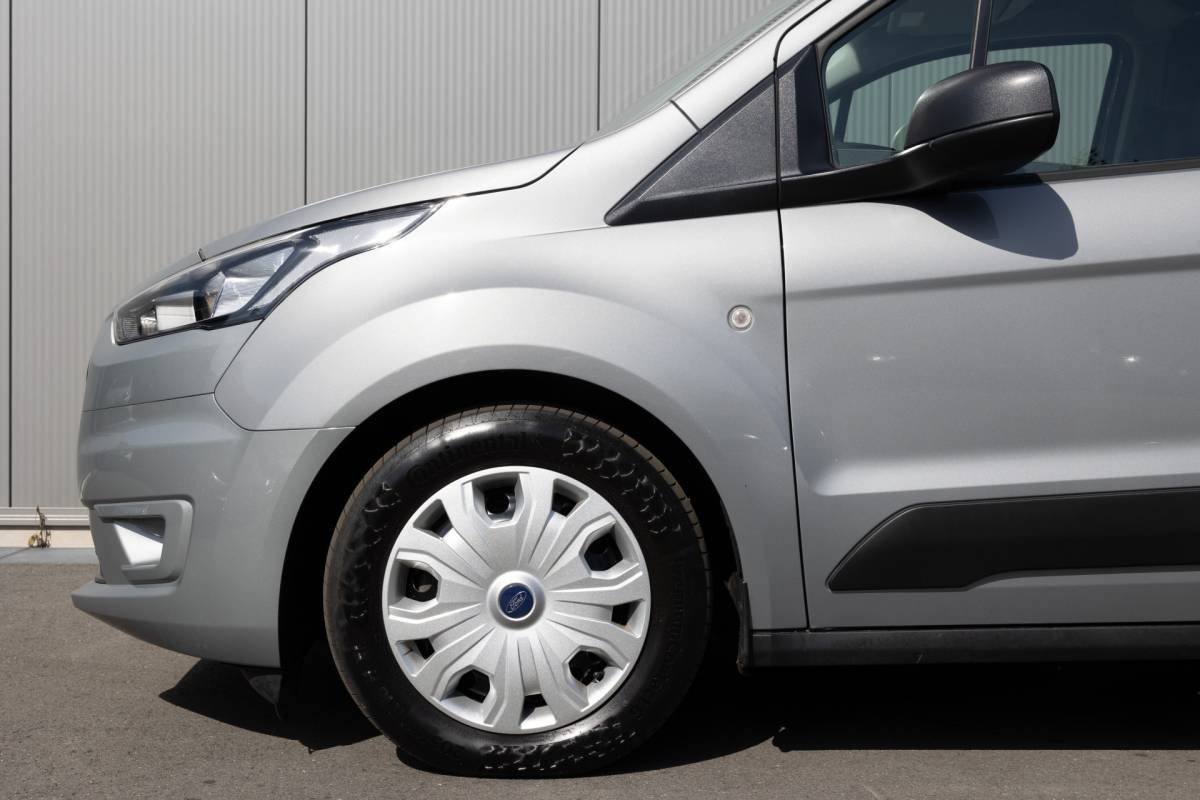 Ford Transit Connect Ford Transit Connect 1.5 | 3-ZITS | CAMERA | TREKHAAK | CLIMA | NL-AUTO