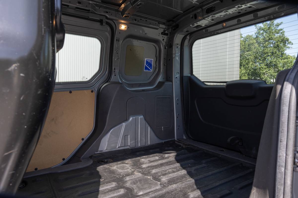 Ford Transit Connect Ford Transit Connect 1.5 | 3-ZITS | CAMERA | TREKHAAK | CLIMA | NL-AUTO