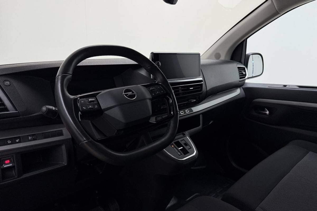 Opel Vivaro Opel Vivaro 2.0 Diesel 180 S&S L3 Automaat | Navigatie | Laadruimtebetimmering | Keyless Start | Cruise Control | Stuurverwarming | Climate Control | Parkeersensoren achter