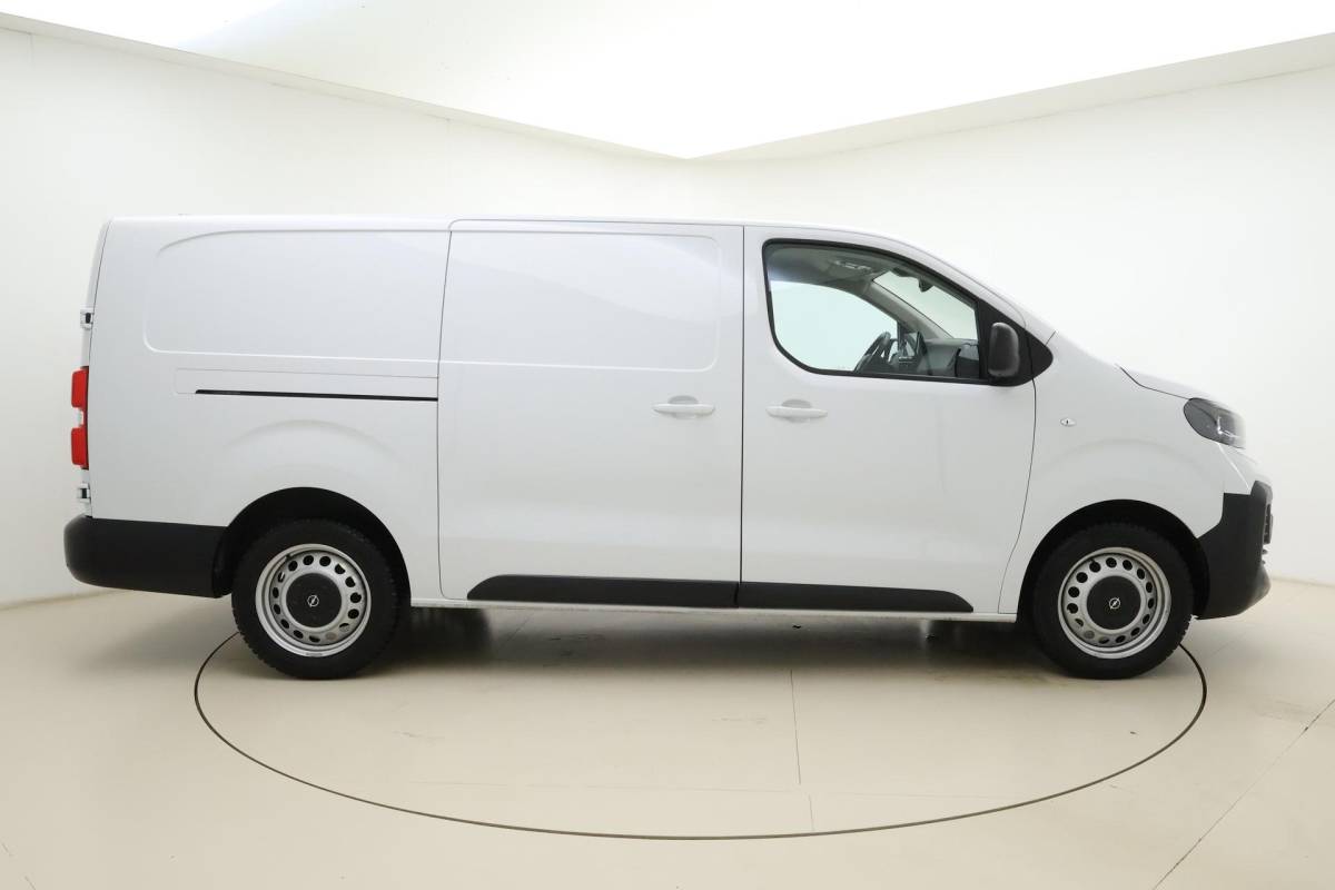 Opel Vivaro Opel Vivaro 2.0 Diesel 180 S&S L3 Automaat | Navigatie | Laadruimtebetimmering | Keyless Start | Cruise Control | Stuurverwarming | Climate Control | Parkeersensoren achter