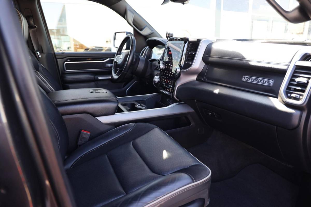 Dodge Ram 1500 Dodge Ram 1500 4X4 5.7 V8 4×4 Crew Cab Laramie|Luchtvering|Diamondback|BTW|
