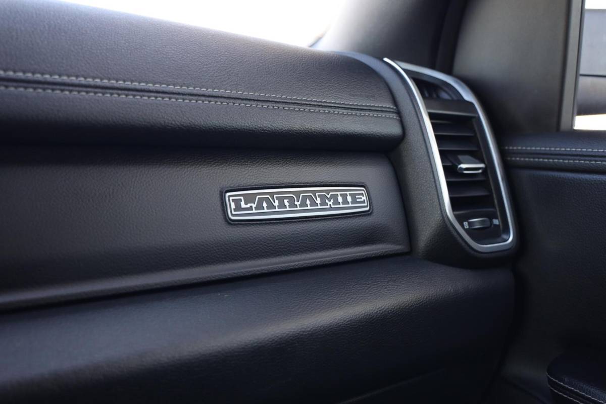 Dodge Ram 1500 Dodge Ram 1500 4X4 5.7 V8 4×4 Crew Cab Laramie|Luchtvering|Diamondback|BTW|