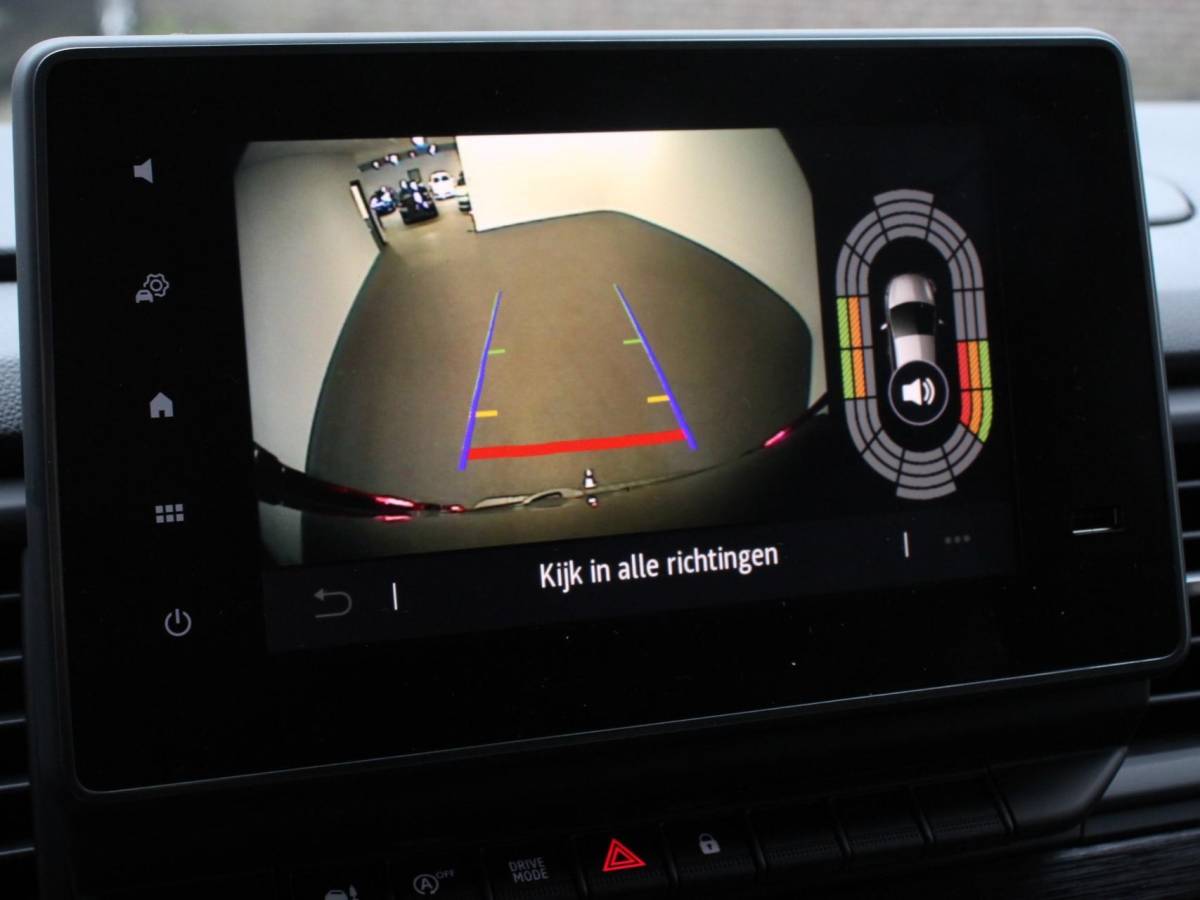 Renault Trafic Renault Trafic 2.0 Blue dCi 110PK T30 L2H1 Advance Navigatie Airco Lichtmetalen velgen Betimmering Trekhaak Camera Parkeer sensoren Dab