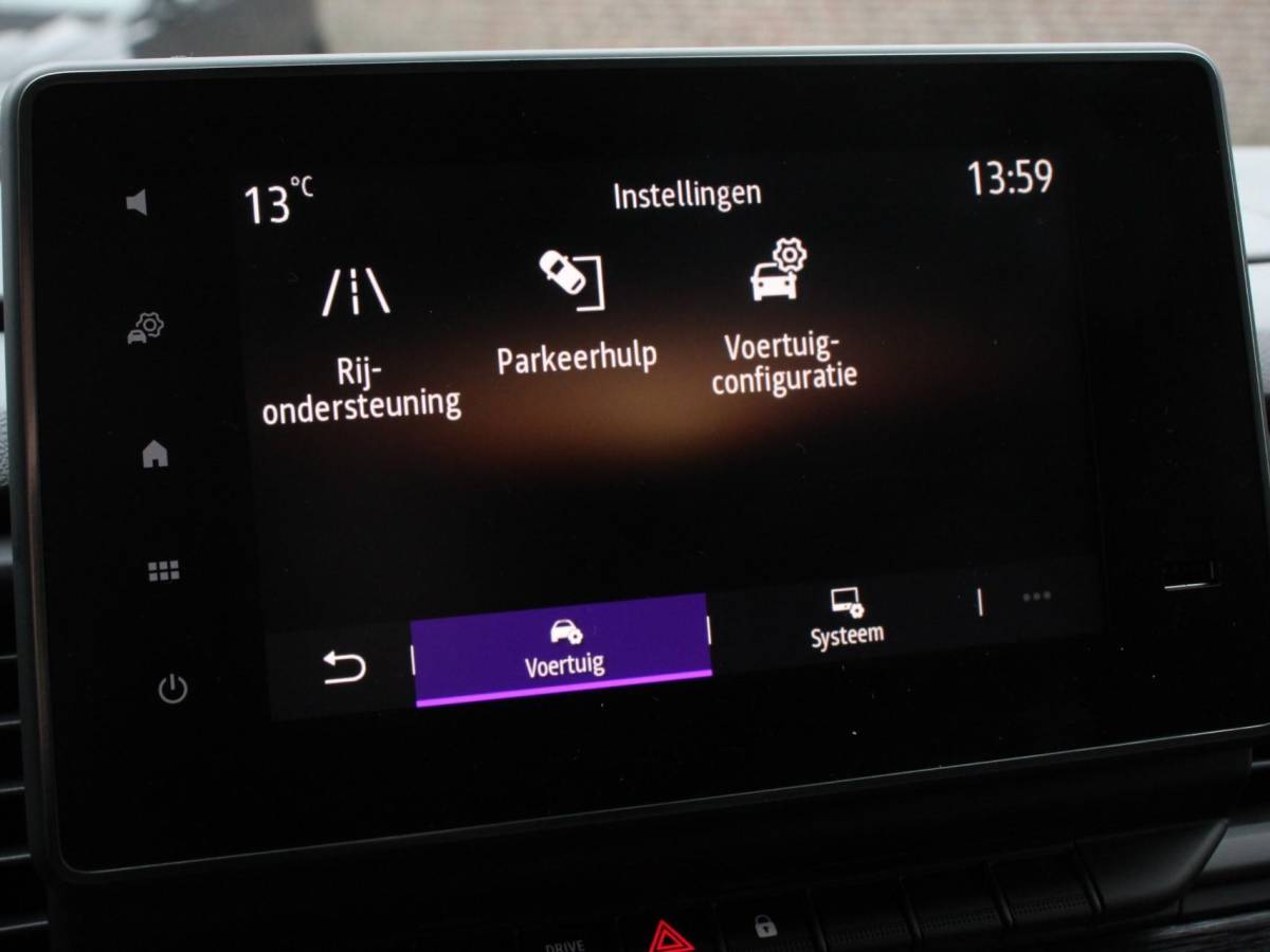 Renault Trafic Renault Trafic 2.0 Blue dCi 110PK T30 L2H1 Advance Navigatie Airco Lichtmetalen velgen Betimmering Trekhaak Camera Parkeer sensoren Dab