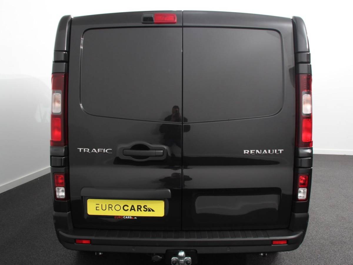 Renault Trafic Renault Trafic 2.0 Blue dCi 110PK T30 L2H1 Advance Navigatie Airco Lichtmetalen velgen Betimmering Trekhaak Camera Parkeer sensoren Dab