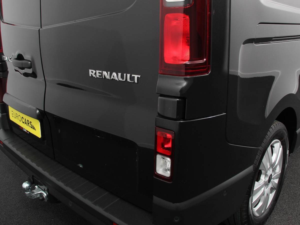 Renault Trafic Renault Trafic 2.0 Blue dCi 110PK T30 L2H1 Advance Navigatie Airco Lichtmetalen velgen Betimmering Trekhaak Camera Parkeer sensoren Dab