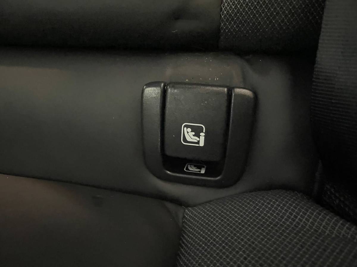 Volvo V60 Volvo V60 2.0 B3 R-Design AUTOMAAT AIRCO NAVI CRUISE BLUETOOTH ELEK STOELEN HARMAN KARDON VELGEN CAMERA PRIVACYGLAS NETTE AUTO