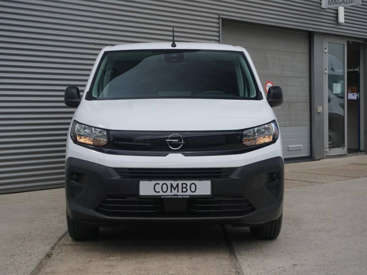 Opel Combo-e Opel Combo Electric L2 50kWh | camera | Apple Carplay/Android Auto  | laadruimtebetimmering | Comfort stoelen | rijklaarprijs