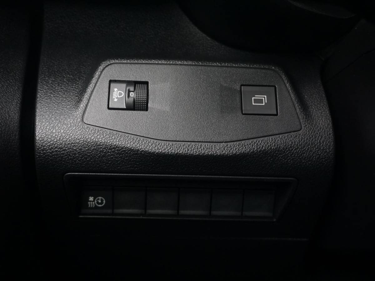 Opel Combo-e Opel Combo Electric L2 50kWh | camera | Apple Carplay/Android Auto  | laadruimtebetimmering | Comfort stoelen | rijklaarprijs