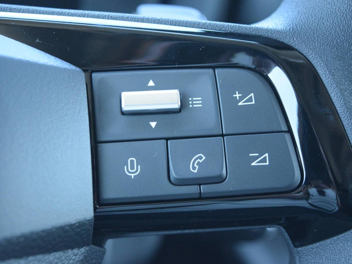 Opel Combo-e Opel Combo Electric L1 50kWh | camera | Apple Carplay/Android Auto  | laadruimtebetimmering  | Comfort stoelen | rijklaarprijs