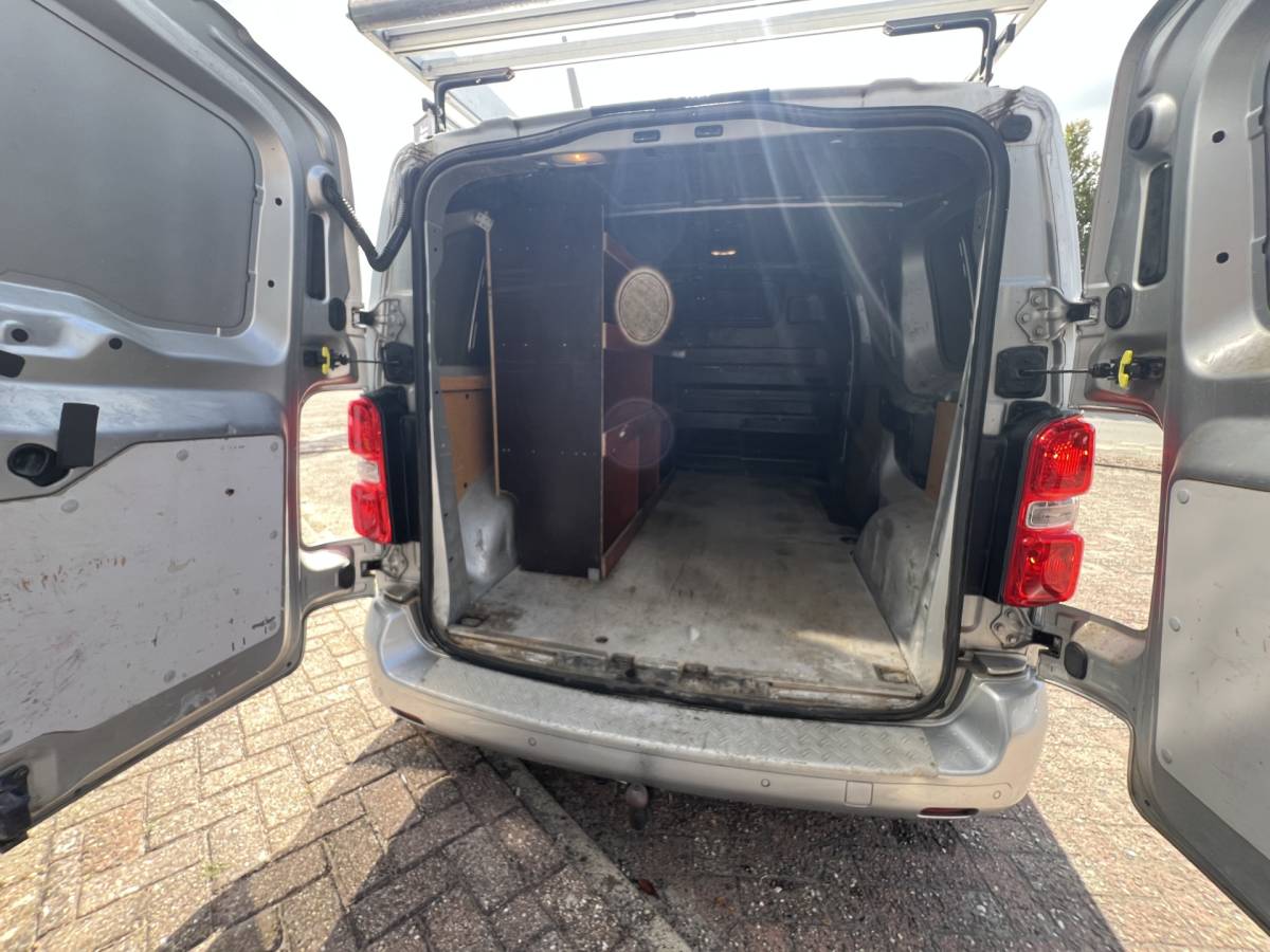Citroën Jumpy Citroën Jumpy 1.6 BlueHDI L2 Led/Navi/Trekhaak/Imperiaal