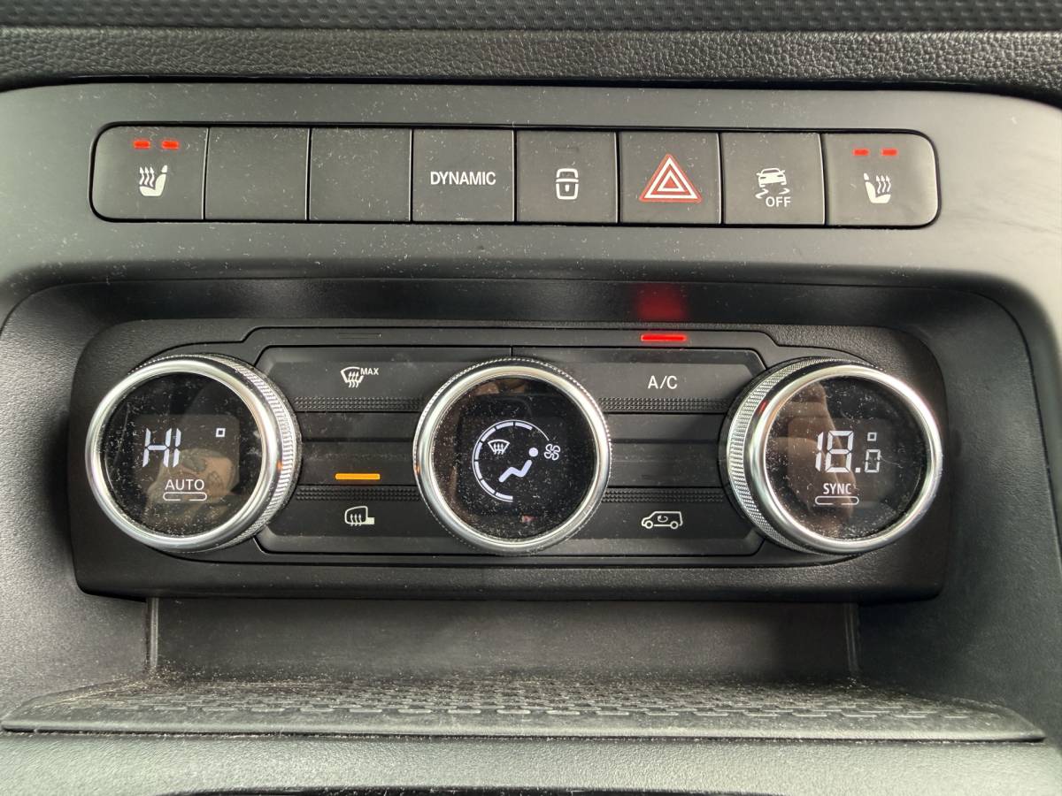 Mercedes-Benz eCitan Mercedes-Benz eCitan 112 51kWh L2 285 WLTP 95% (SOH) Camera MBUX Trekhaak 75kW Snelladen Apple Carplay Cruise Control