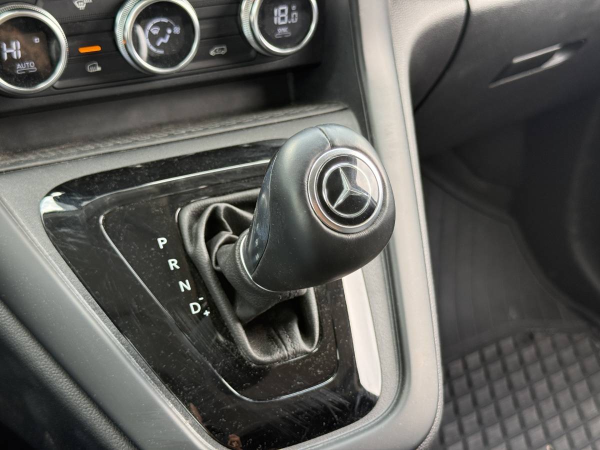 Mercedes-Benz eCitan Mercedes-Benz eCitan 112 51kWh L2 285 WLTP 95% (SOH) Camera MBUX Trekhaak 75kW Snelladen Apple Carplay Cruise Control