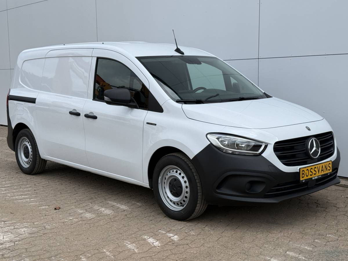 Mercedes-Benz eCitan Mercedes-Benz eCitan 112 51kWh L2 285 WLTP 95% (SOH) Camera MBUX Trekhaak 75kW Snelladen Apple Carplay Cruise Control