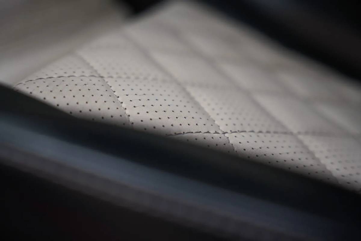 Mercedes-Benz GLC Mercedes-Benz GLC-Klasse COUPE 250 4MATIC AMG Premium Plus [ Schuifdak Burmester Memory 360°Cam ]