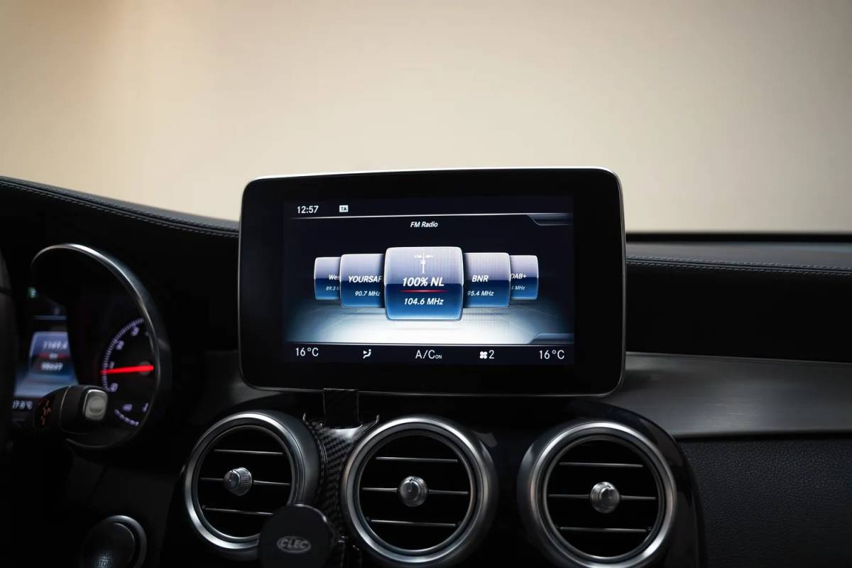 Mercedes-Benz GLC Mercedes-Benz GLC-Klasse COUPE 250 4MATIC AMG Premium Plus [ Schuifdak Burmester Memory 360°Cam ]