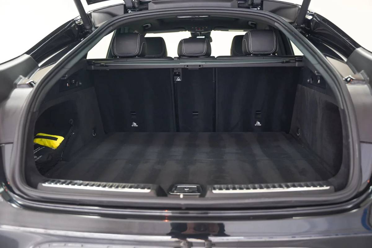 Mercedes-Benz GLC Mercedes-Benz GLC-Klasse COUPE 250 4MATIC AMG Premium Plus [ Schuifdak Burmester Memory 360°Cam ]