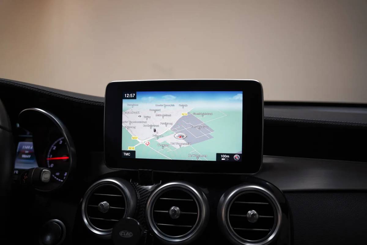 Mercedes-Benz GLC Mercedes-Benz GLC-Klasse COUPE 250 4MATIC AMG Premium Plus [ Schuifdak Burmester Memory 360°Cam ]