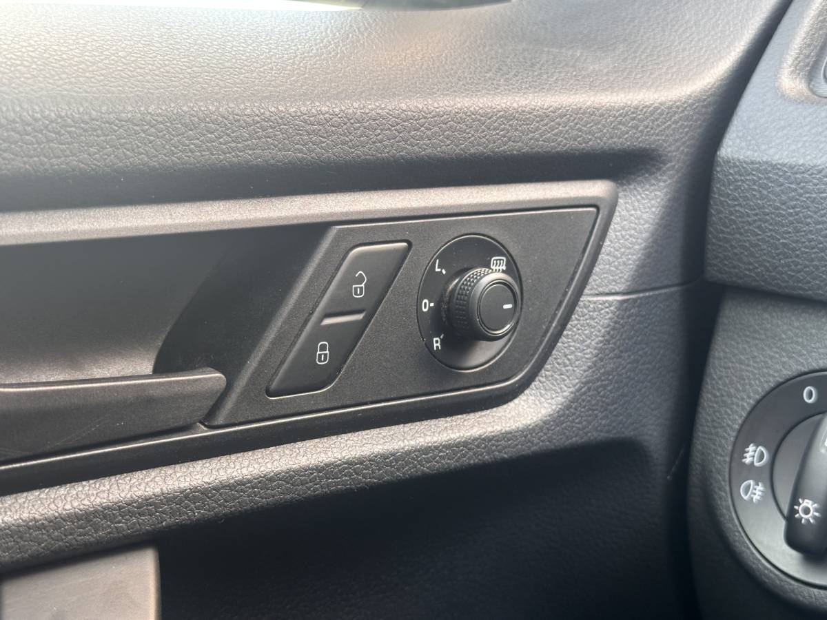 Volkswagen Caddy Volkswagen Caddy Maxi 2.0 TDI L2H1 BMT Highline | Cruise Control | Euro 6 | Parkeersensoren Achter | Bluetooth | Omvormer | Trekhaak | Airconditioning |