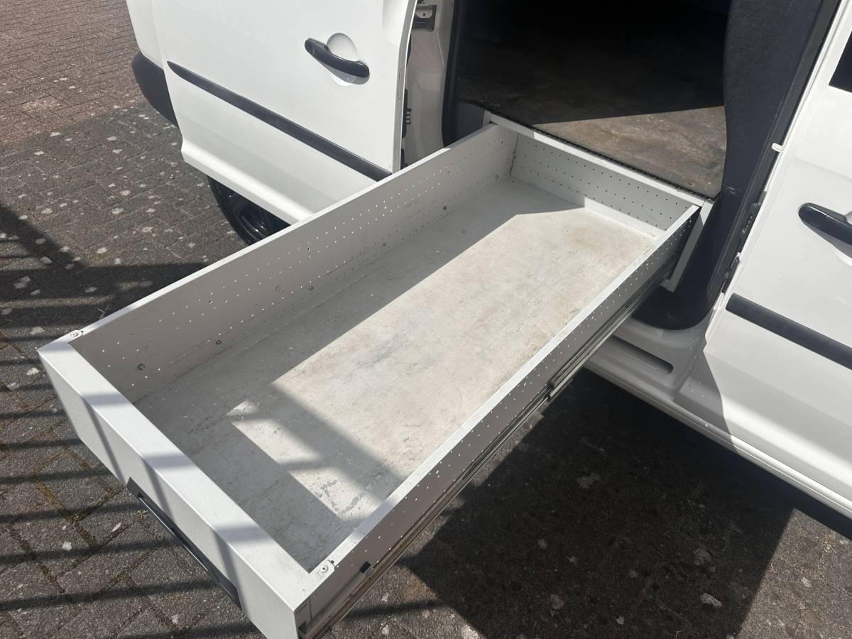 Volkswagen Caddy Volkswagen Caddy Maxi 2.0 TDI L2H1 BMT Highline | Cruise Control | Euro 6 | Parkeersensoren Achter | Bluetooth | Omvormer | Trekhaak | Airconditioning |