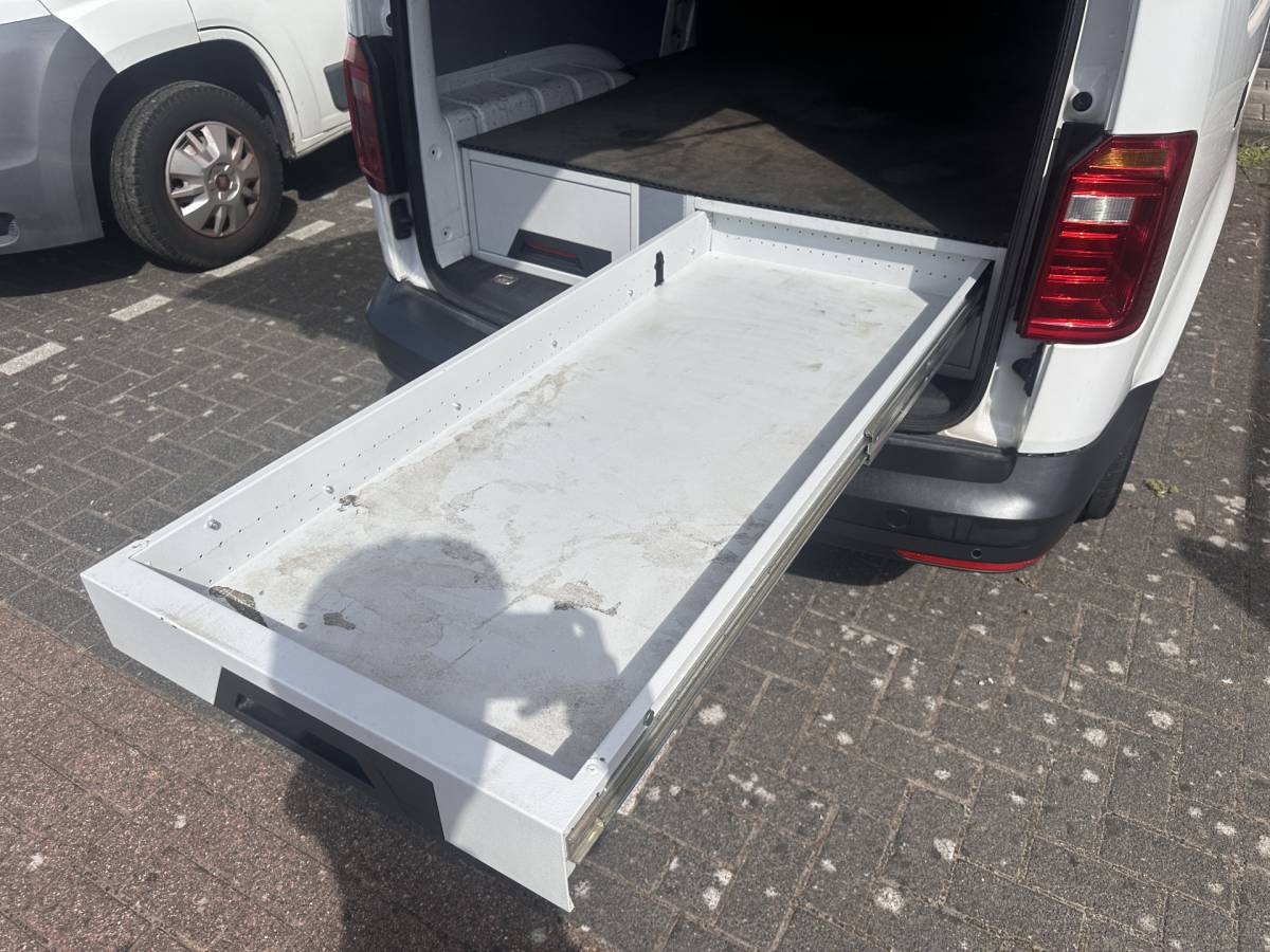 Volkswagen Caddy Volkswagen Caddy Maxi 2.0 TDI L2H1 BMT Highline | Cruise Control | Euro 6 | Parkeersensoren Achter | Bluetooth | Omvormer | Trekhaak | Airconditioning |