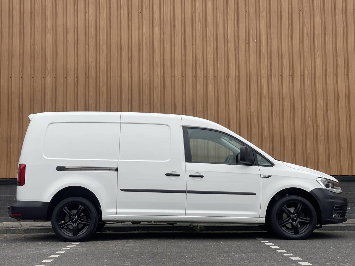 Volkswagen Caddy Volkswagen Caddy Maxi 2.0 TDI L2H1 BMT Highline | Cruise Control | Euro 6 | Parkeersensoren Achter | Bluetooth | Omvormer | Trekhaak | Airconditioning |