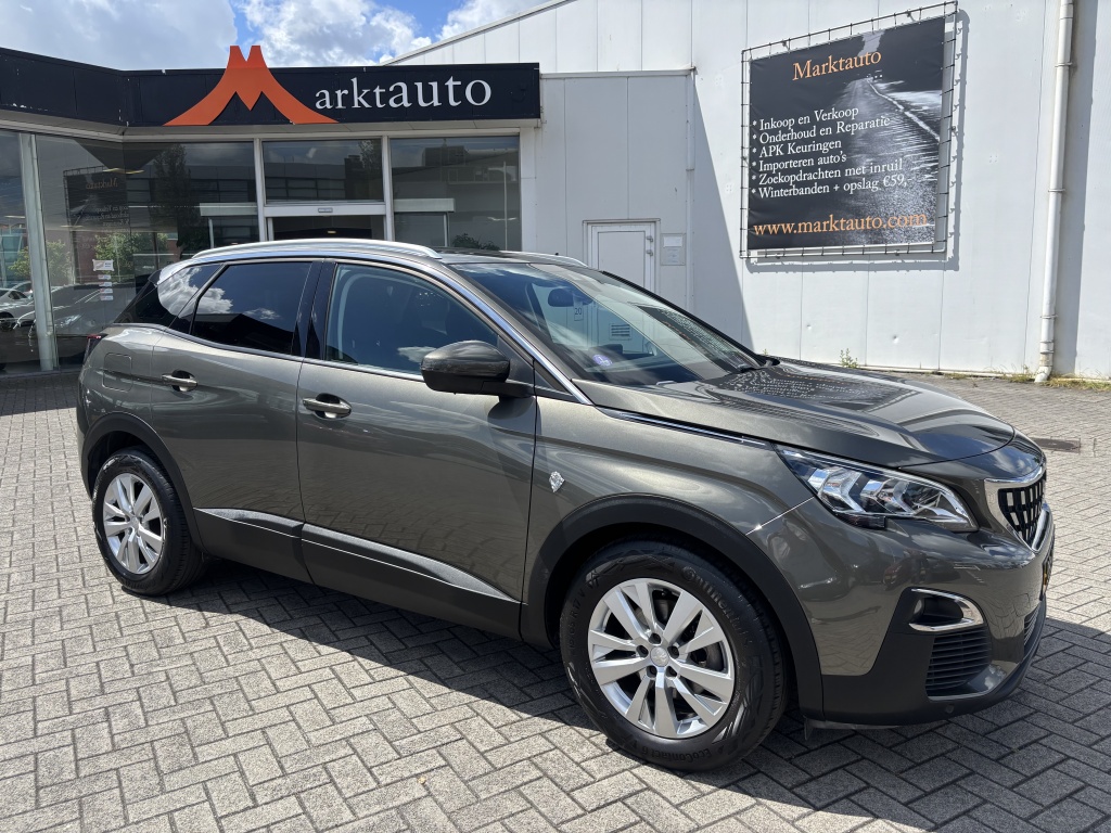 Peugeot 3008 Peugeot 3008 1.2 PureTech Active Navi Carplay Trekhaak Parkeersensoren