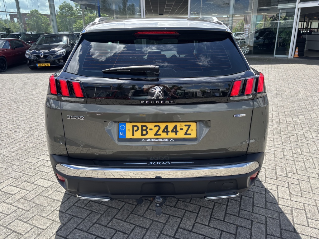 Peugeot 3008 Peugeot 3008 1.2 PureTech Active Navi Carplay Trekhaak Parkeersensoren