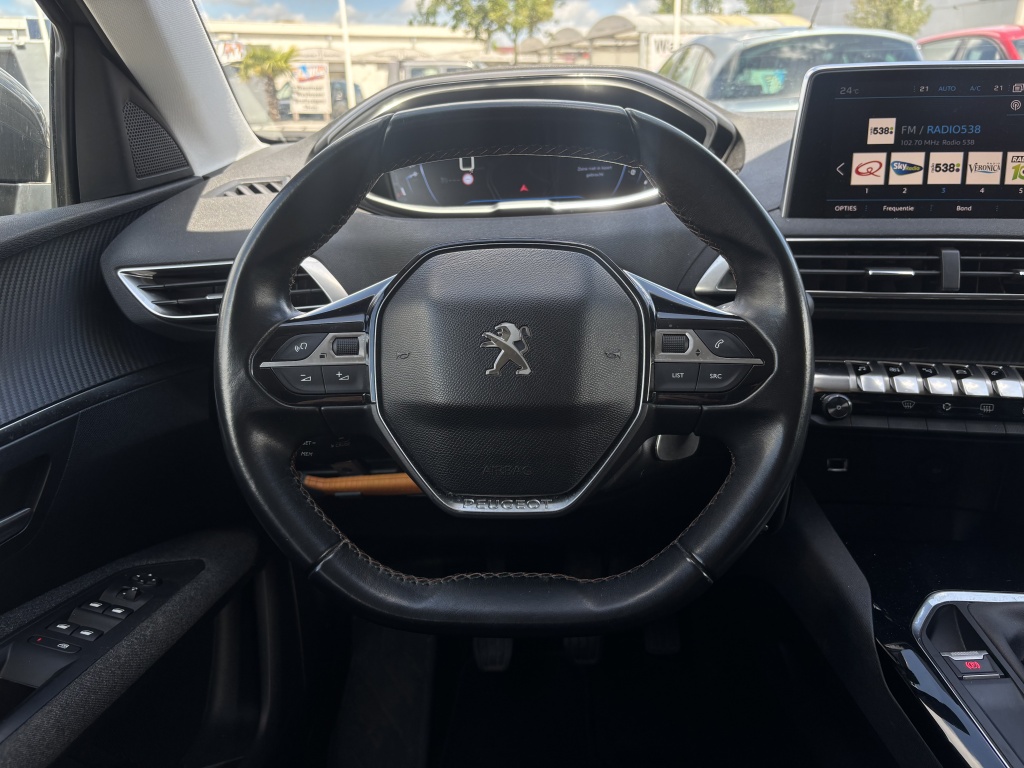 Peugeot 3008 Peugeot 3008 1.2 PureTech Active Navi Carplay Trekhaak Parkeersensoren