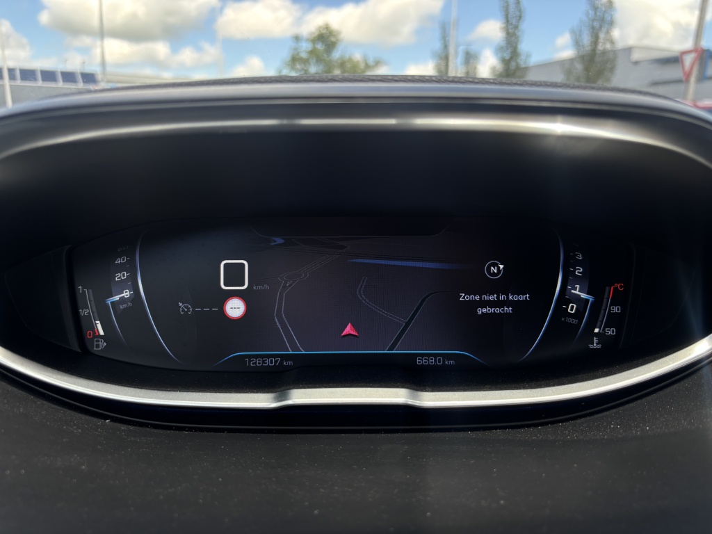 Peugeot 3008 Peugeot 3008 1.2 PureTech Active Navi Carplay Trekhaak Parkeersensoren