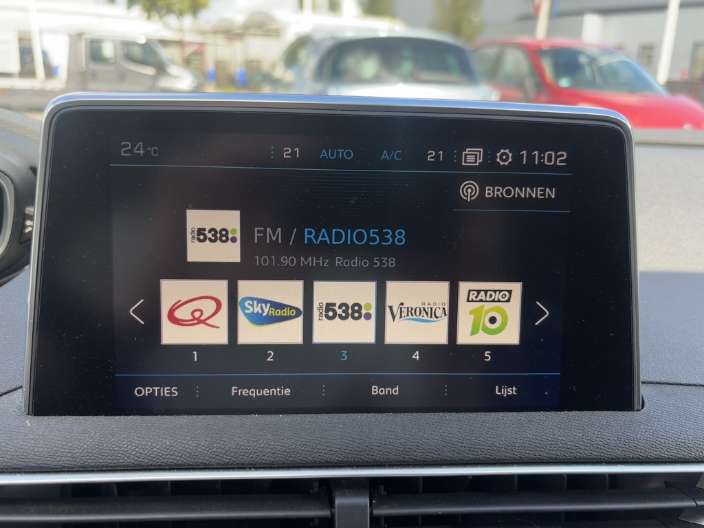 Peugeot 3008 Peugeot 3008 1.2 PureTech Active Navi Carplay Trekhaak Parkeersensoren