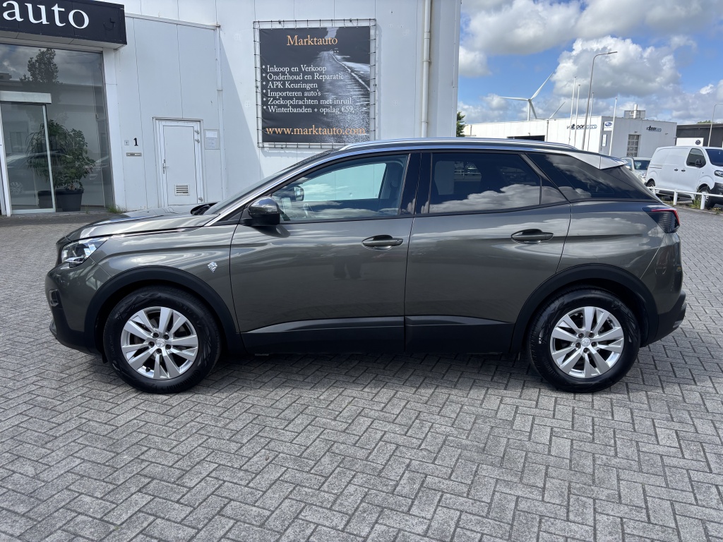 Peugeot 3008 Peugeot 3008 1.2 PureTech Active Navi Carplay Trekhaak Parkeersensoren