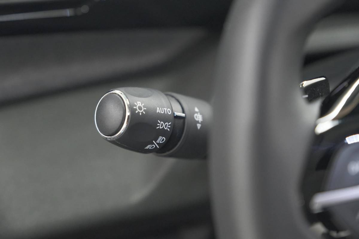 Peugeot 408 Peugeot 408 Hybrid 136 e-DCS6 Allure | 360 Camera | Adaptieve Cruise Control | Navigatie