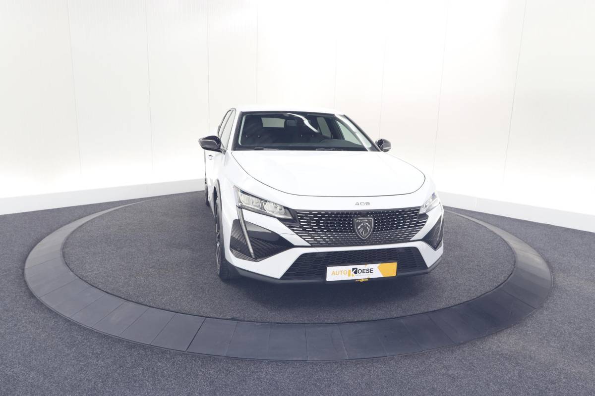 Peugeot 408 Peugeot 408 Hybrid 136 e-DCS6 Allure | 360 Camera | Adaptieve Cruise Control | Navigatie