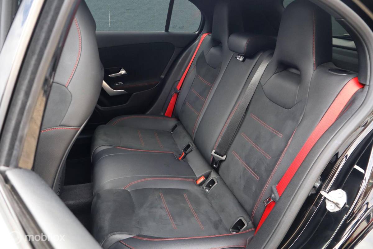 Mercedes-Benz A-Klasse Mercedes A45 AMG S 4MATIC+ 490pk | panoramadak | massage