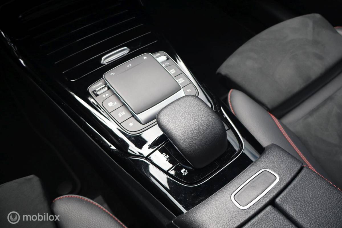Mercedes-Benz A-Klasse Mercedes A45 AMG S 4MATIC+ 490pk | panoramadak | massage