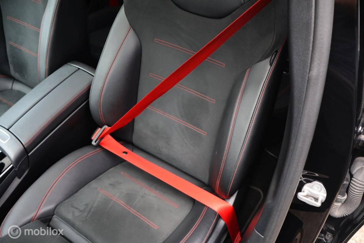 Mercedes-Benz A-Klasse Mercedes A45 AMG S 4MATIC+ 490pk | panoramadak | massage