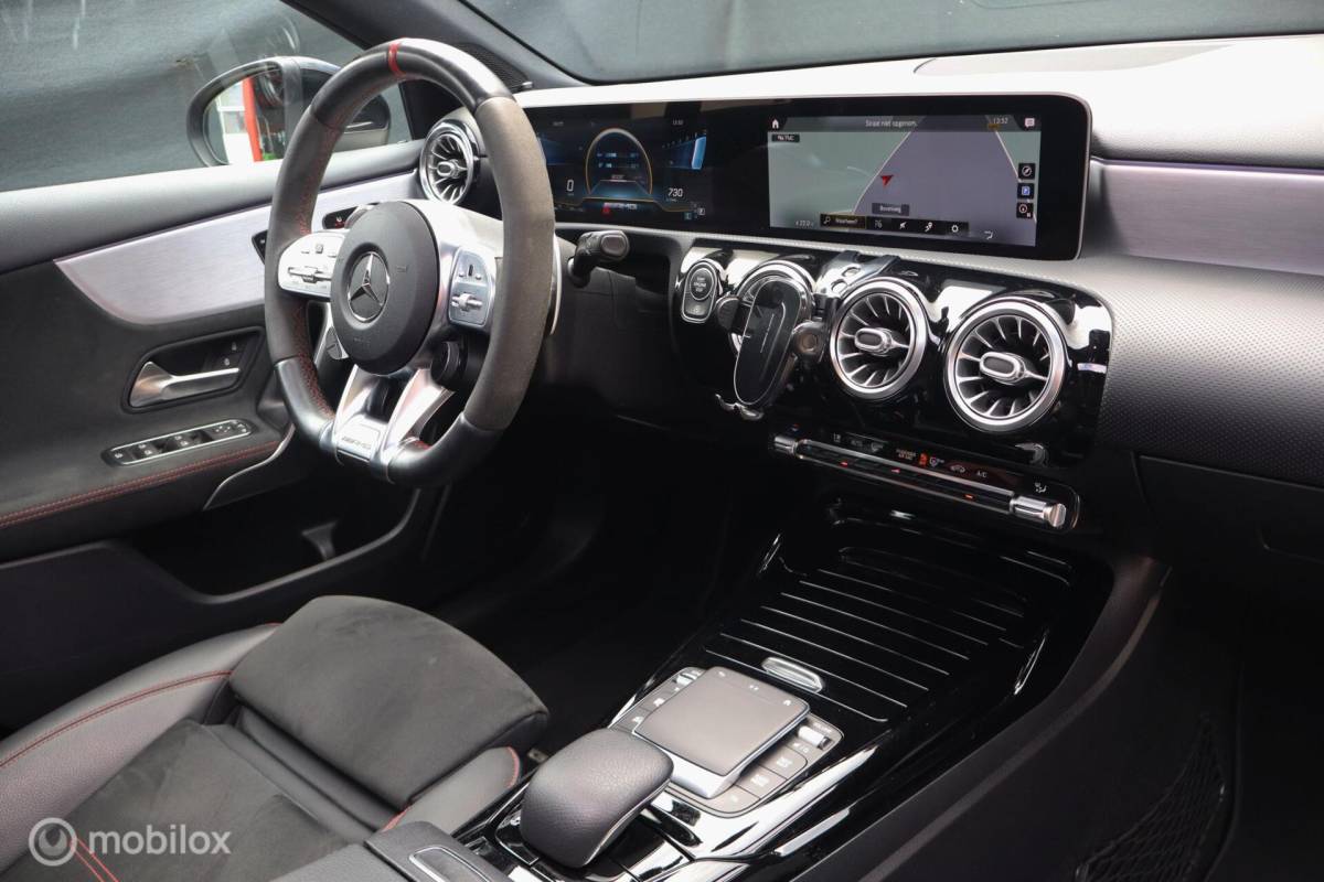 Mercedes-Benz A-Klasse Mercedes A45 AMG S 4MATIC+ 490pk | panoramadak | massage