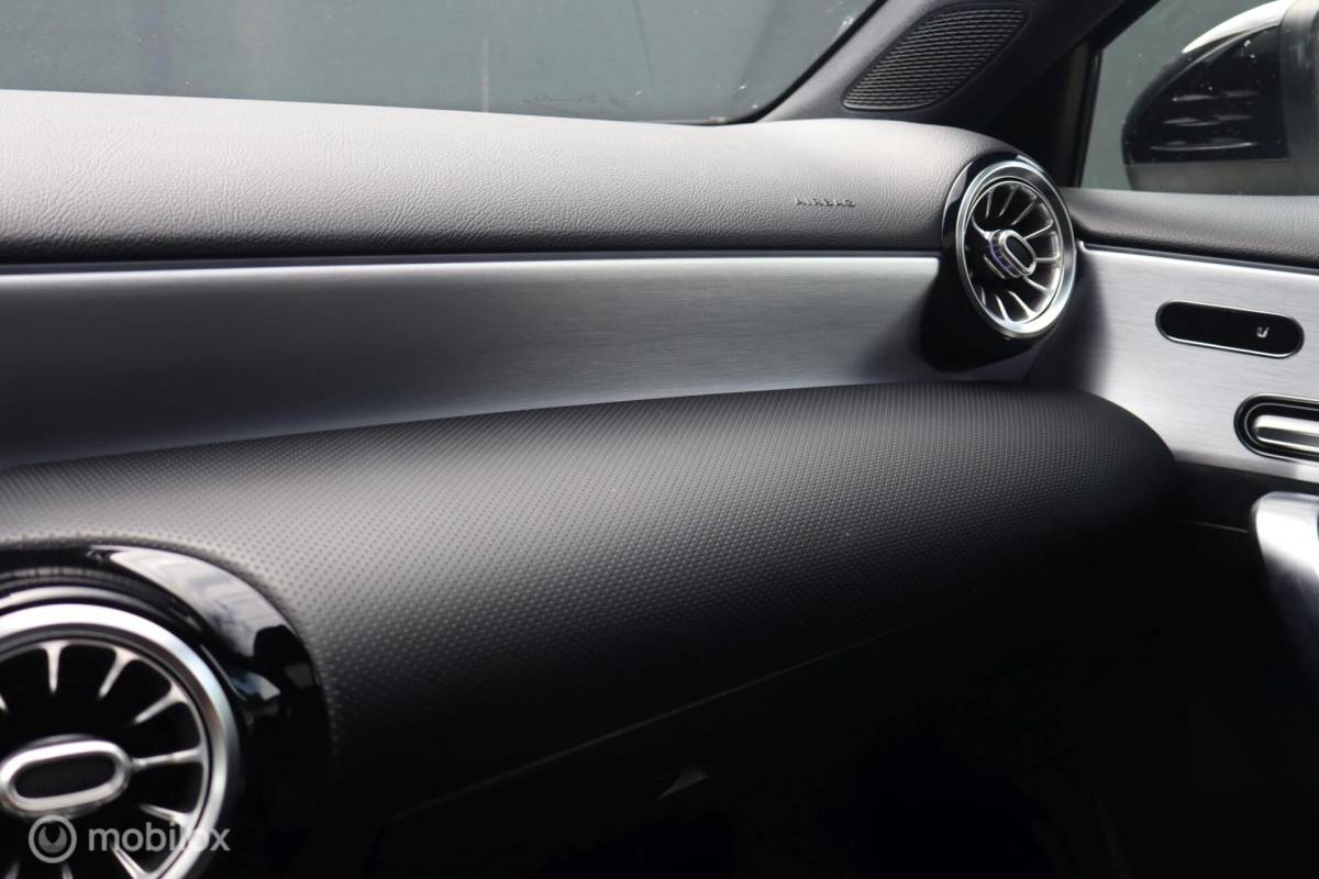 Mercedes-Benz A-Klasse Mercedes A45 AMG S 4MATIC+ 490pk | panoramadak | massage