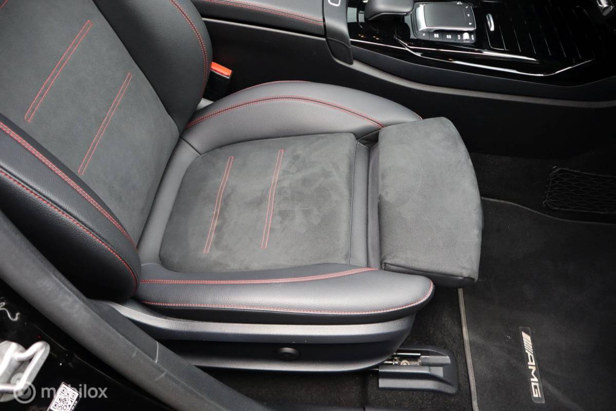 Mercedes-Benz A-Klasse Mercedes A45 AMG S 4MATIC+ 490pk | panoramadak | massage
