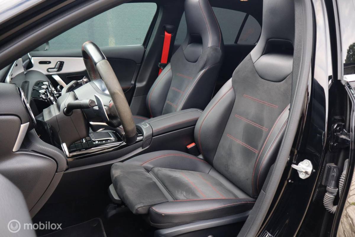 Mercedes-Benz A-Klasse Mercedes A45 AMG S 4MATIC+ 490pk | panoramadak | massage