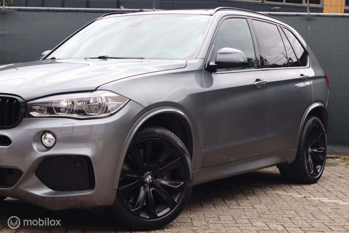 BMW X5 BMW X5 xDrive50i V8 7-zit volle auto! Pano| Head-up| M-Sport