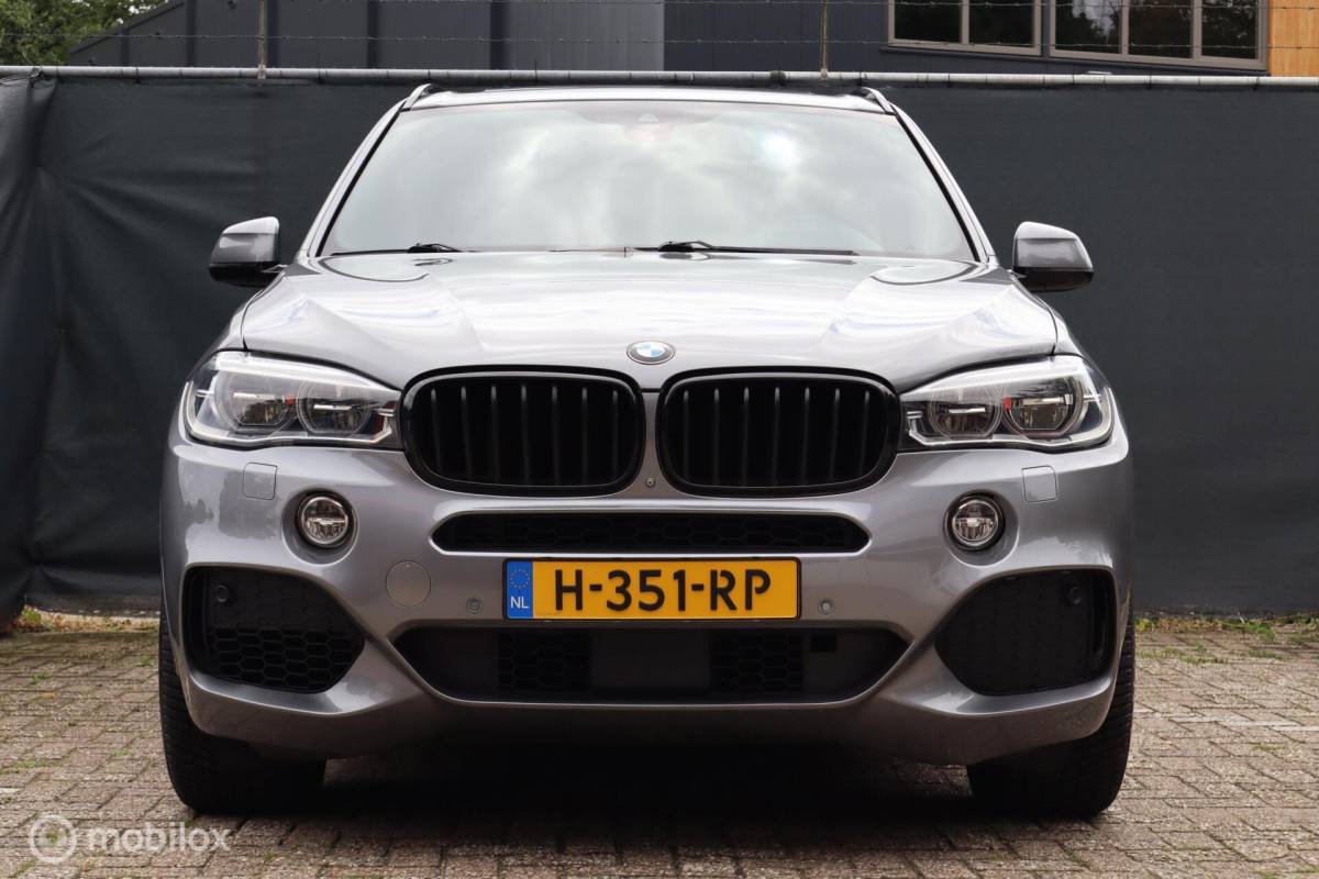 BMW X5 BMW X5 xDrive50i V8 7-zit volle auto! Pano| Head-up| M-Sport