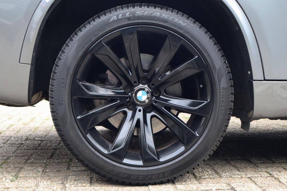 BMW X5 BMW X5 xDrive50i V8 7-zit volle auto! Pano| Head-up| M-Sport