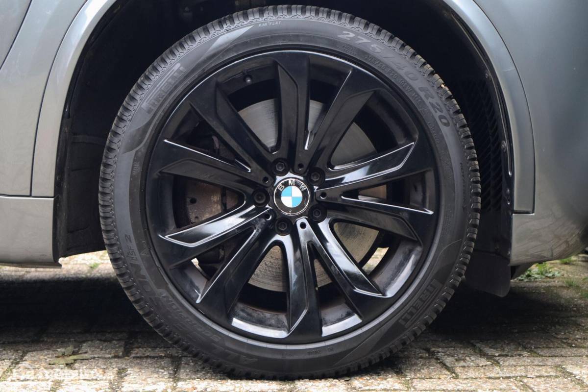BMW X5 BMW X5 xDrive50i V8 7-zit volle auto! Pano| Head-up| M-Sport