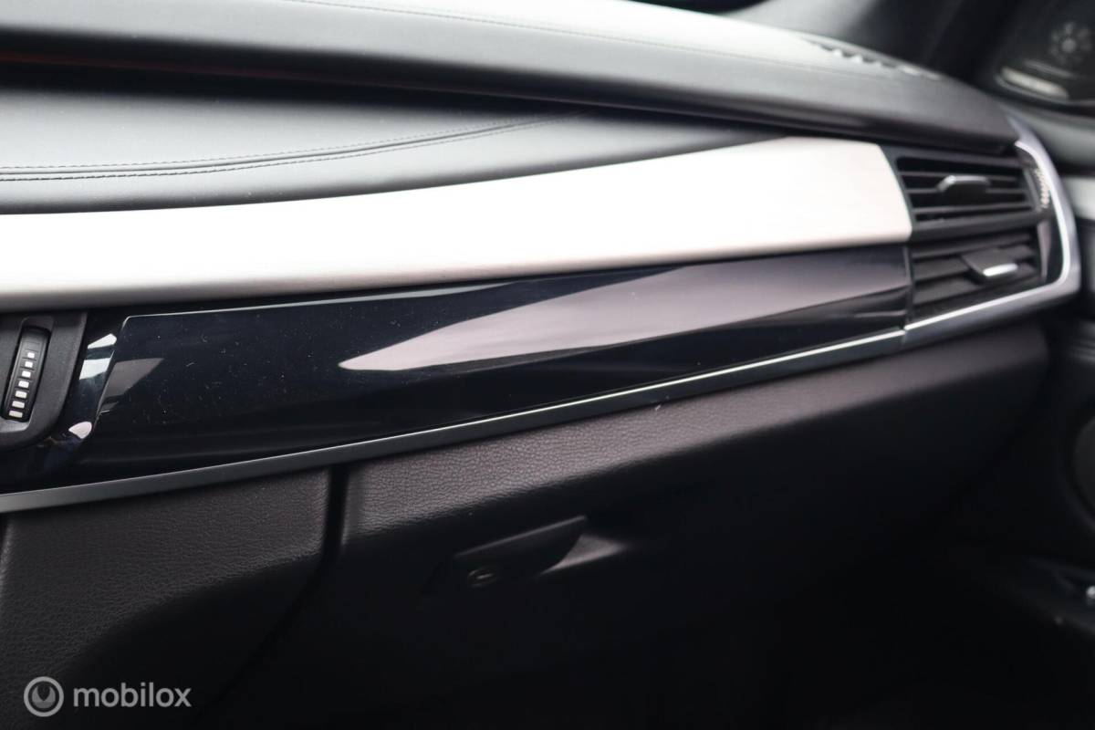 BMW X5 BMW X5 xDrive50i V8 7-zit volle auto! Pano| Head-up| M-Sport