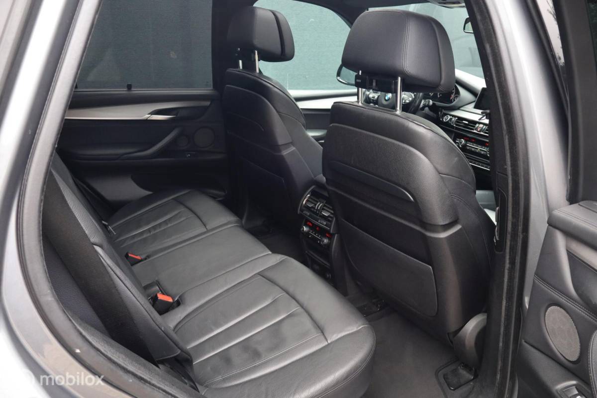 BMW X5 BMW X5 xDrive50i V8 7-zit volle auto! Pano| Head-up| M-Sport