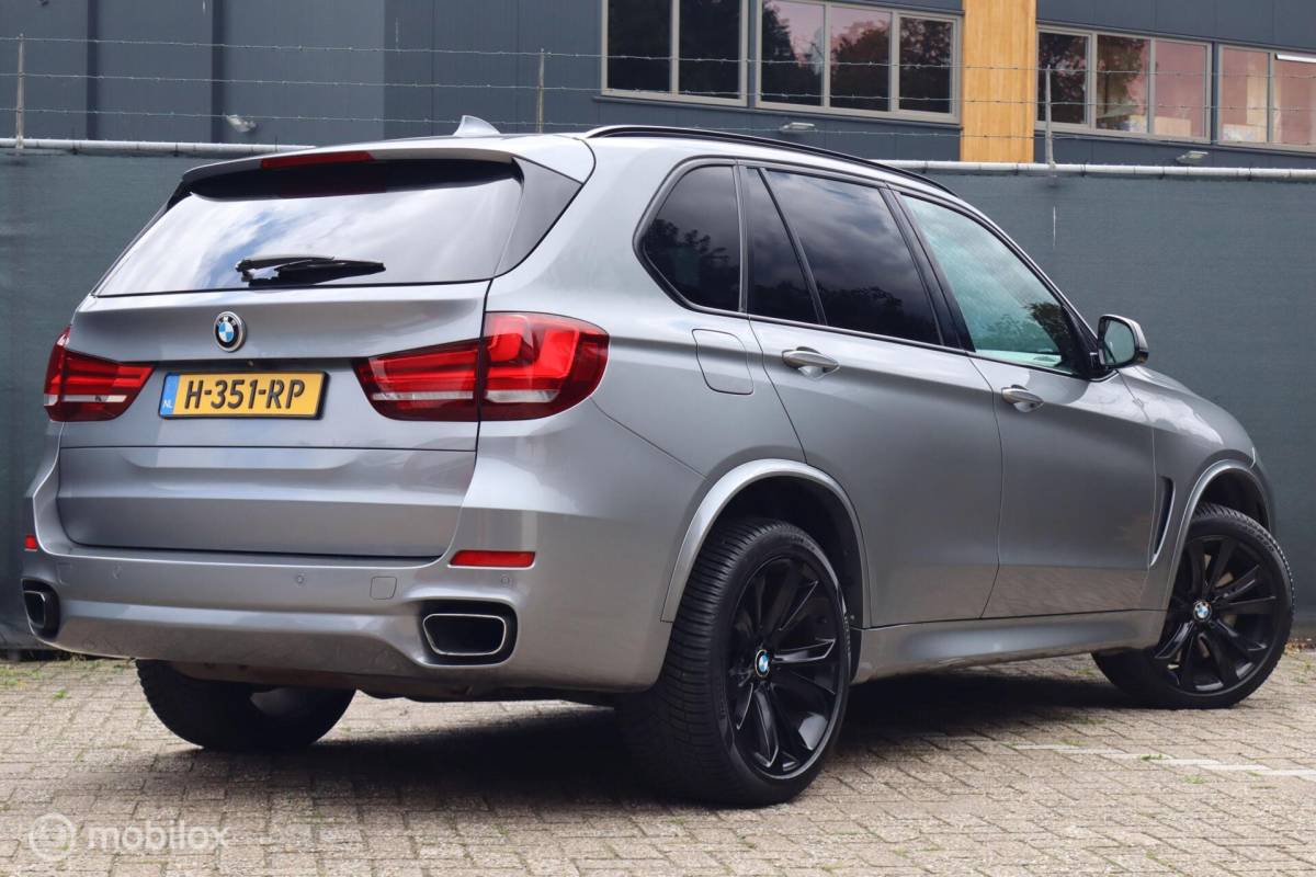 BMW X5 BMW X5 xDrive50i V8 7-zit volle auto! Pano| Head-up| M-Sport