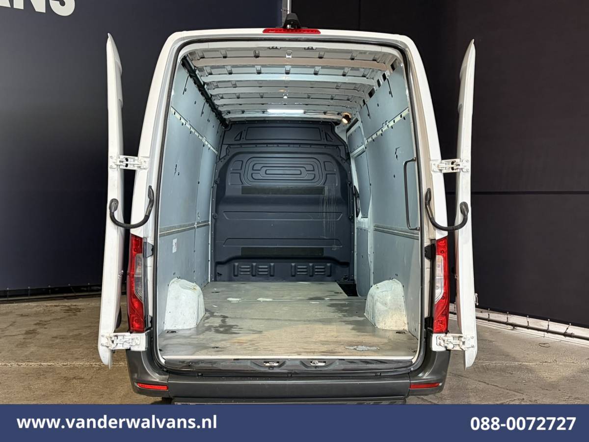 Mercedes-Benz Sprinter Mercedes-Benz Sprinter 314 CDI 143pk L3H2 Euro6 Airco | Camera | Apple Carplay | Android Auto 270 Graden Achterdeuren