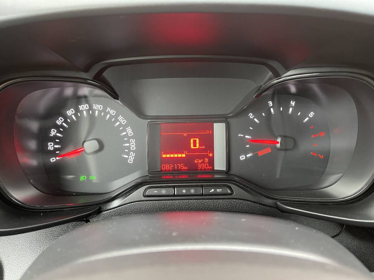 Citroën Berlingo Citroën Berlingo 1.5 BlueHDI Control | Origineel Nederlands | Nap | Automatische Verlichting | Radio | Bluetooth | Start/Stop |